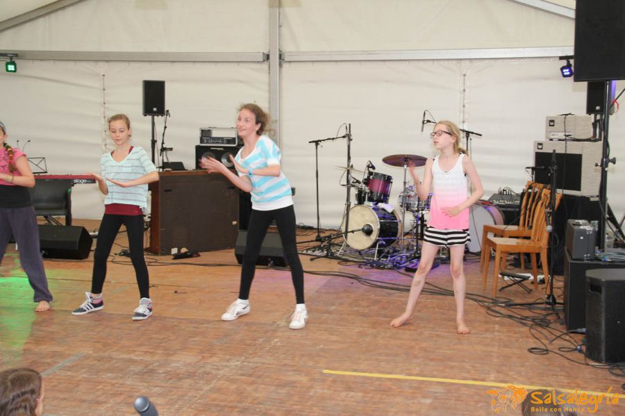 Quartierfest-Hottingen-Salsalegria-Kids-2013-April-web-079.jpg