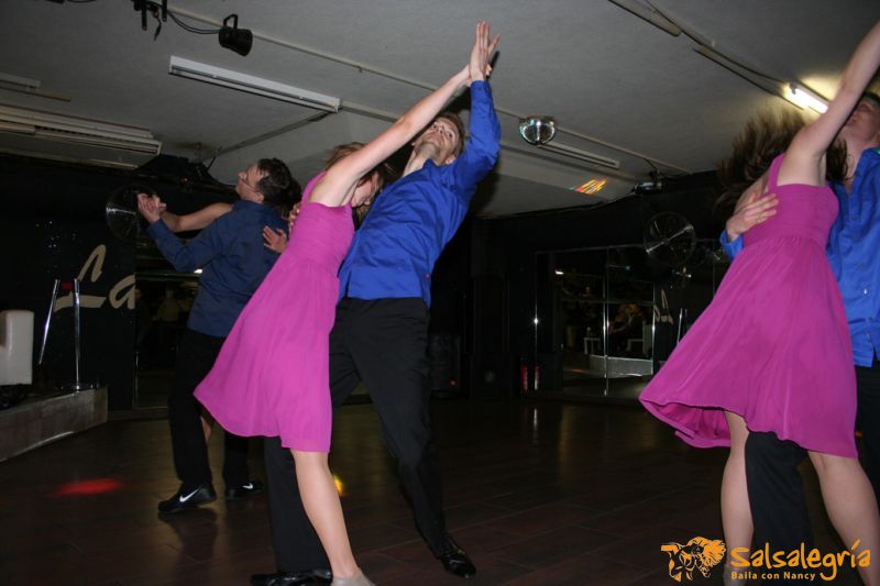 salsalegria-danceteam-zouk-show-zouk-night-03-2010-012.jpg