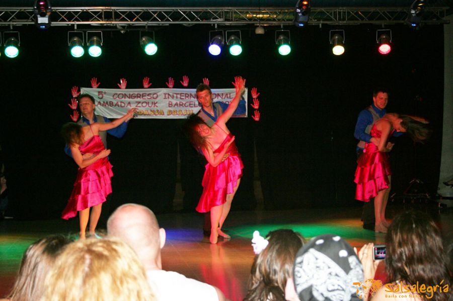 danceteam-salsalegria-zouk-show-bcn-2010-022-web.jpg