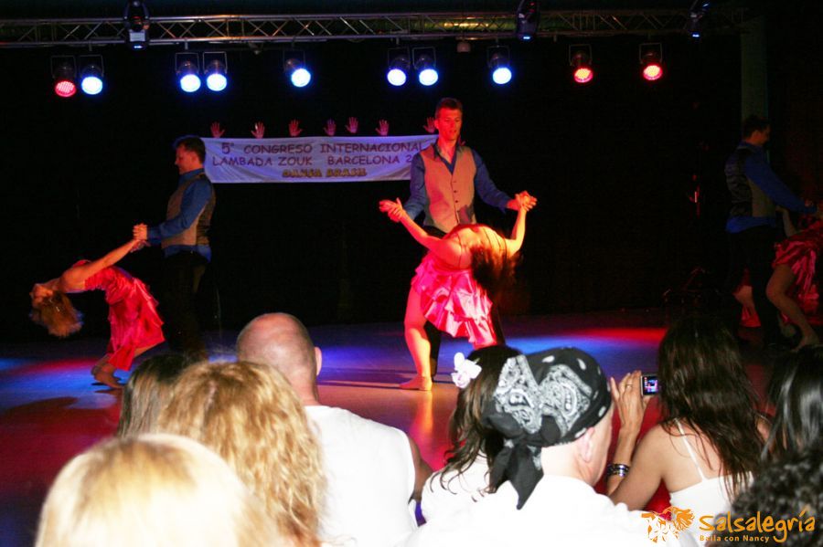 danceteam-salsalegria-zouk-show-bcn-2010-044-web.jpg