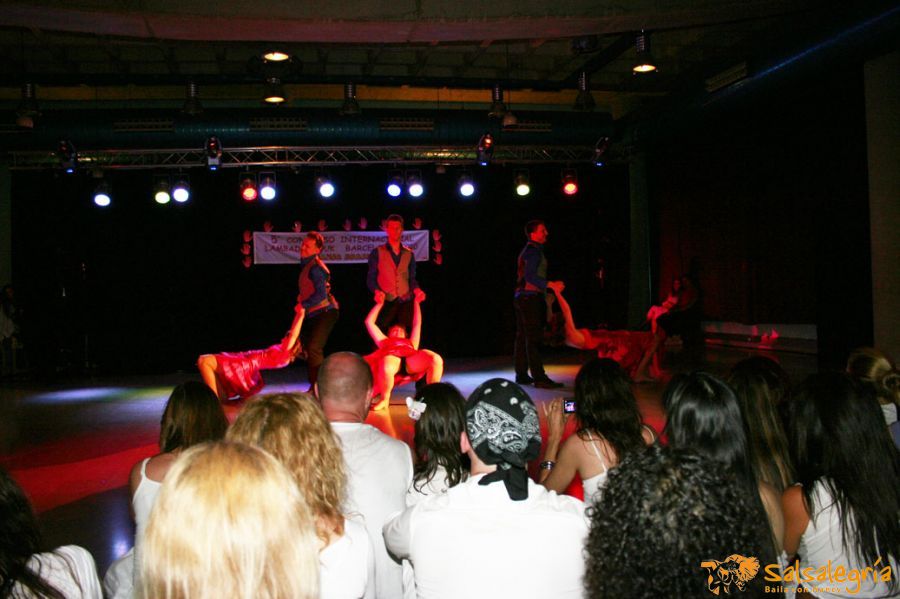 danceteam-salsalegria-zouk-show-bcn-2010-051-web.jpg
