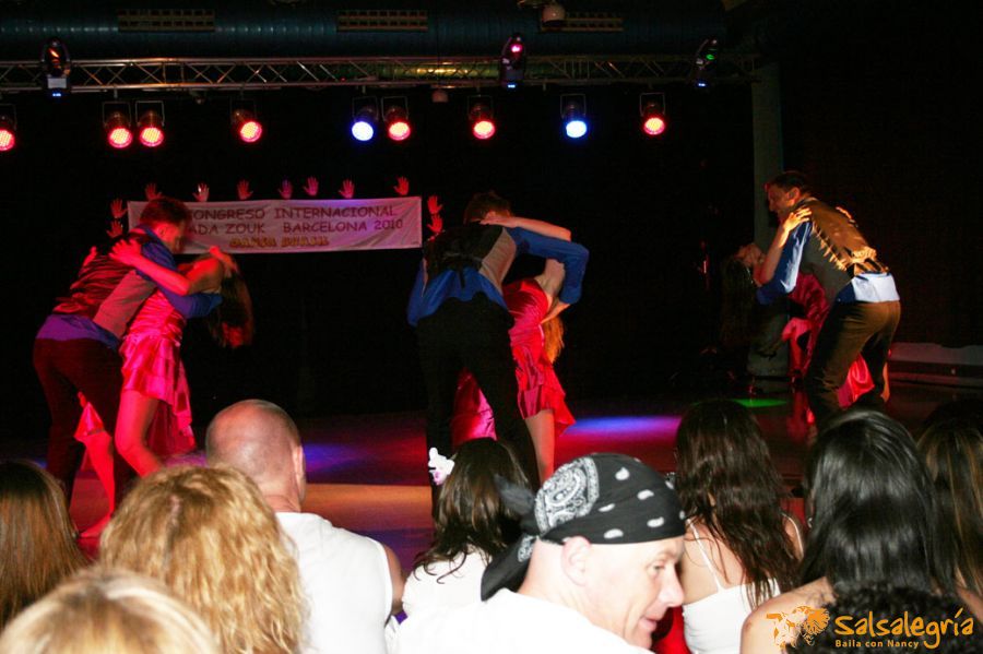 danceteam-salsalegria-zouk-show-bcn-2010-072-web.jpg