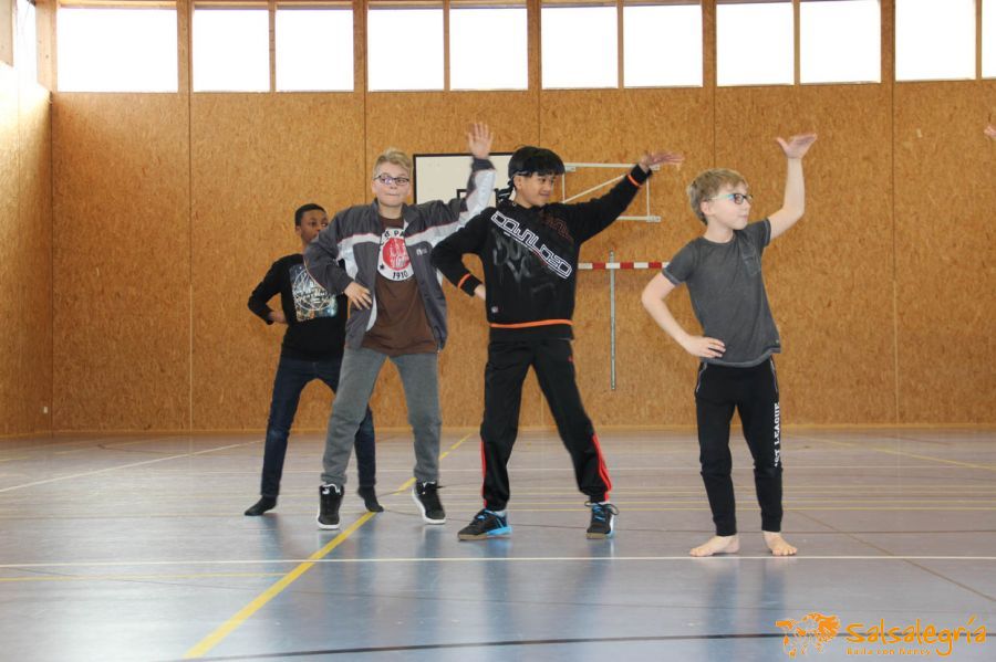 Salsalegria-Kinder-Tanzen-Zumba-Kids-Feb-2018-Schule-Affoltern-006.jpg