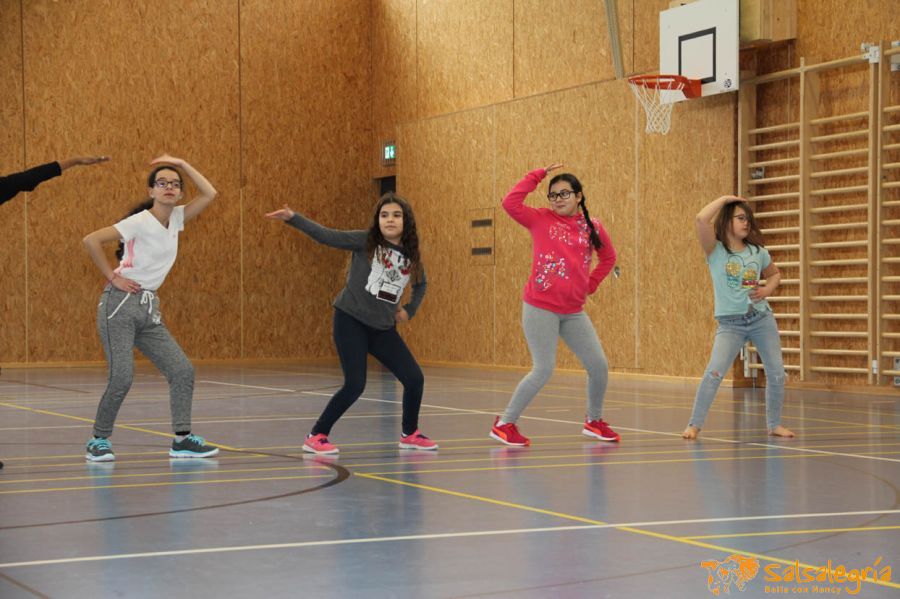 Salsalegria-Kinder-Tanzen-Zumba-Kids-Feb-2018-Schule-Affoltern-022.jpg