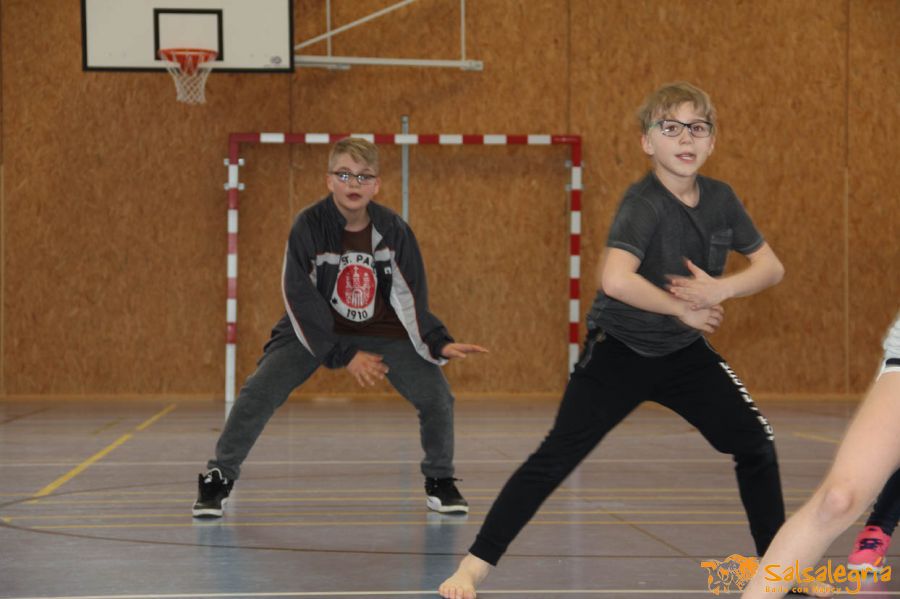 Salsalegria-Kinder-Tanzen-Zumba-Kids-Feb-2018-Schule-Affoltern-043.jpg
