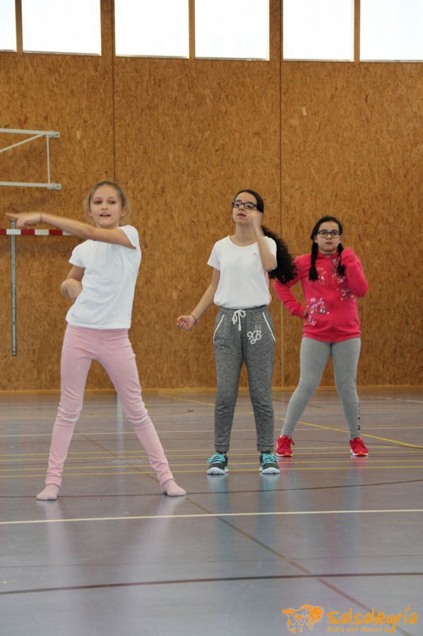 Salsalegria-Kinder-Tanzen-Zumba-Kids-Feb-2018-Schule-Affoltern-059.jpg