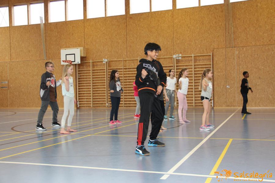 Salsalegria-Kinder-Tanzen-Zumba-Kids-Feb-2018-Schule-Affoltern-071.jpg