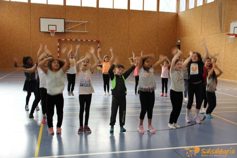 Salsalegria-Kinder-Tanzen-Zumba-Kids-Jan-2018-Schule-Affoltern-016.jpg