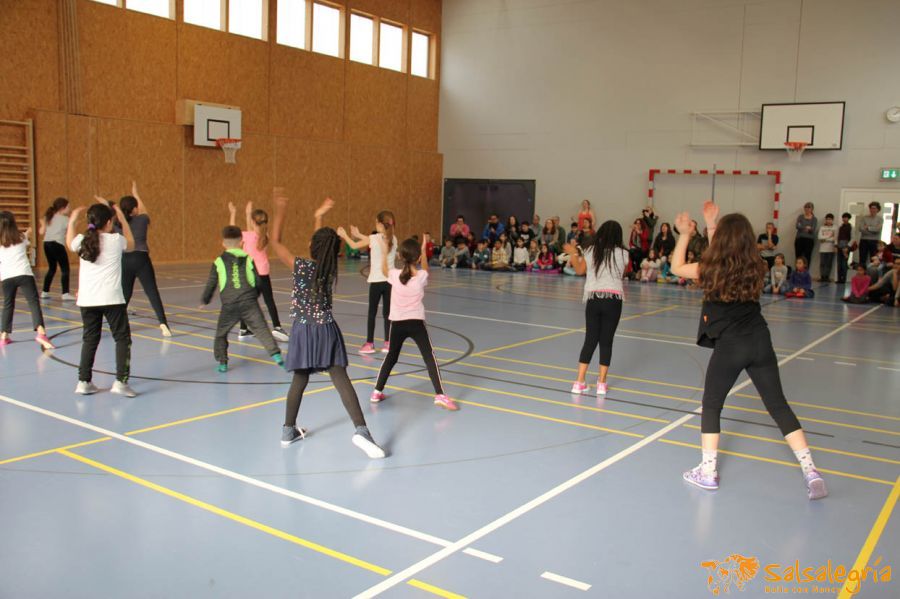 Salsalegria-Kinder-Tanzen-Zumba-Kids-Jan-2018-Schule-Affoltern-053.jpg