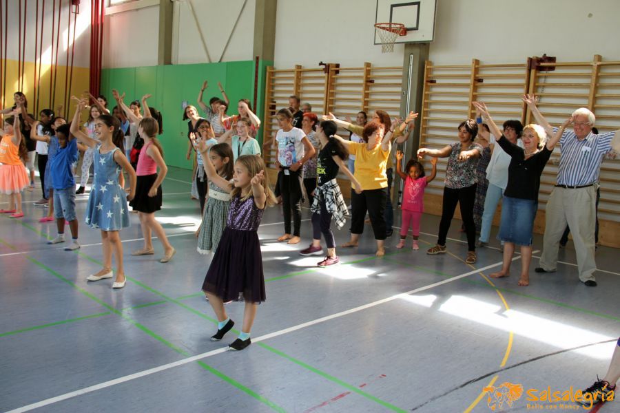 Salsalegria-Kids-Abschluss-Schule-Affoltern-Juli-2016-17.jpg
