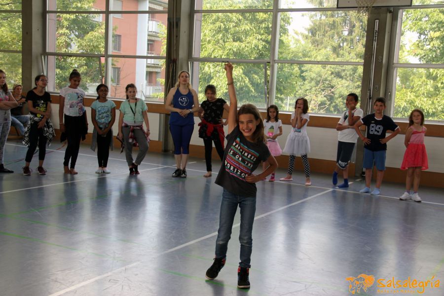 Salsalegria-Kids-Abschluss-Schule-Affoltern-Juli-2016-20.jpg