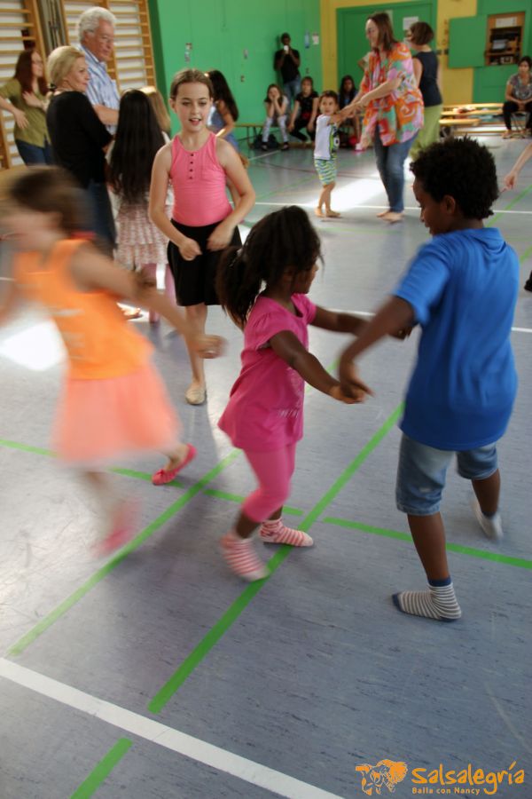 Salsalegria-Kids-Abschluss-Schule-Affoltern-Juli-2016-25.jpg