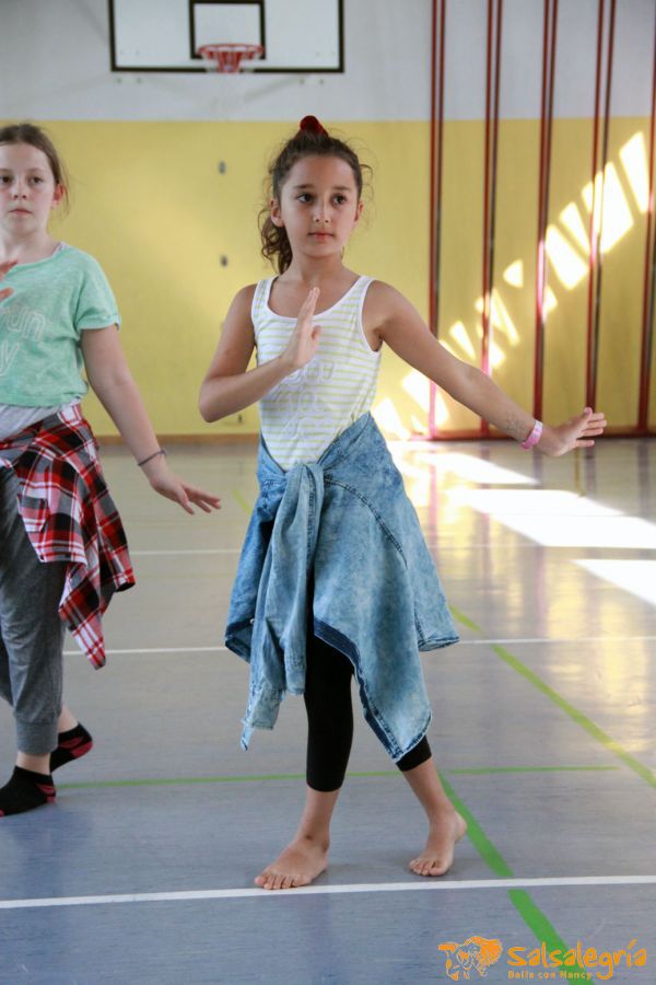 Salsalegria-Kids-Abschluss-Schule-Affoltern-Juli-2016-48.jpg