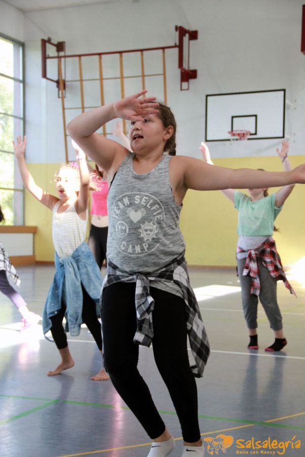 Salsalegria-Kids-Abschluss-Schule-Affoltern-Juli-2016-54.jpg