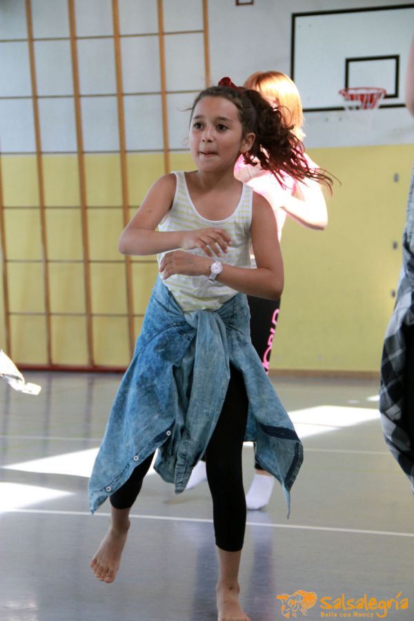 Salsalegria-Kids-Abschluss-Schule-Affoltern-Juli-2016-55.jpg