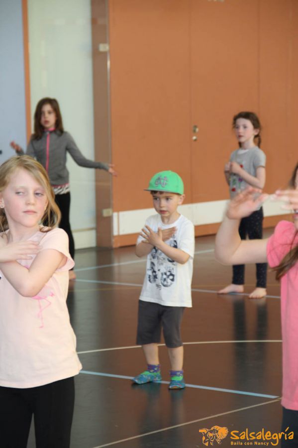 083-Salsalegria-Kinder-Tanzen-Zumba-Kids-April-2018-Schule-Balgrist.jpg