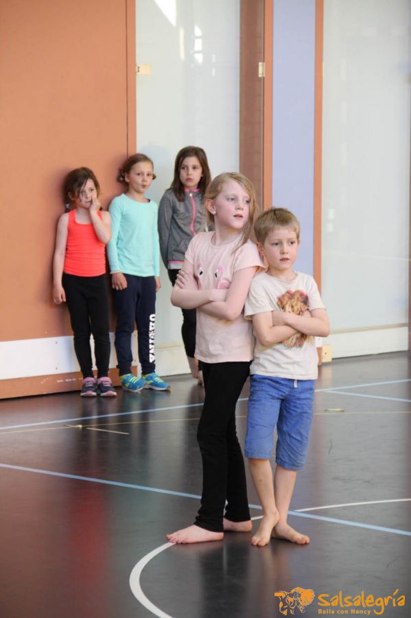 100-Salsalegria-Kinder-Tanzen-Zumba-Kids-April-2018-Schule-Balgrist.jpg