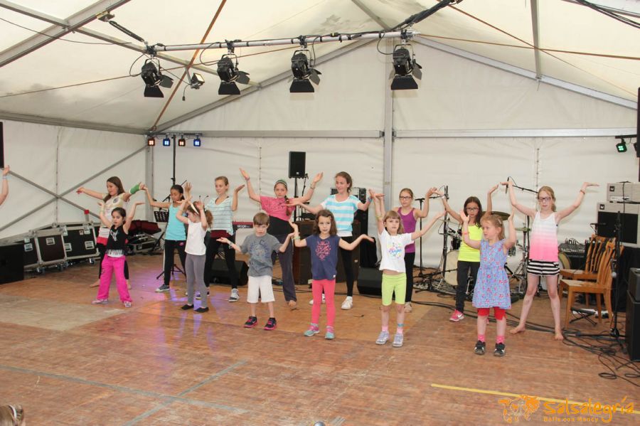 Quartierfest-Hottingen-Salsalegria-Kids-2013-April-web-057.jpg