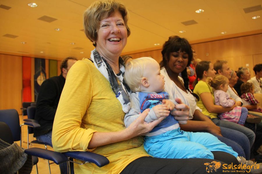 Abschluss-Salsalegria-Kids-Oktober-2013-web-006b.jpg