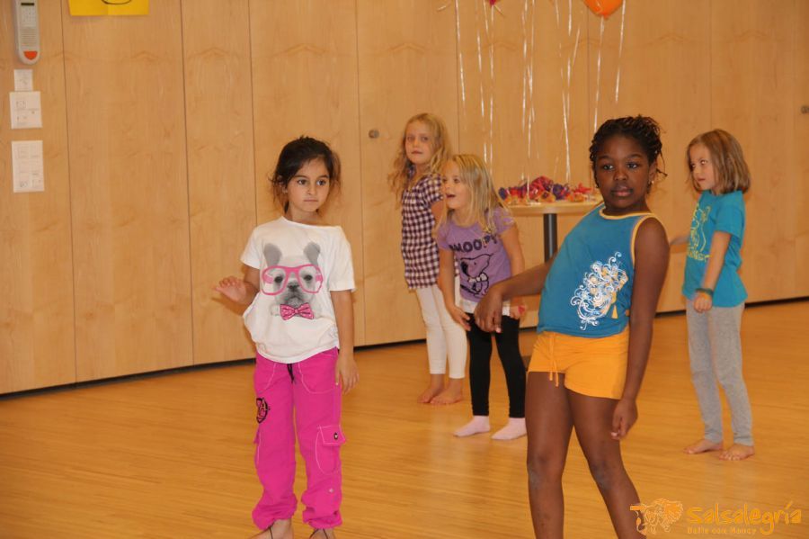 Abschluss-Salsalegria-Kids-Oktober-2013-web-010.jpg