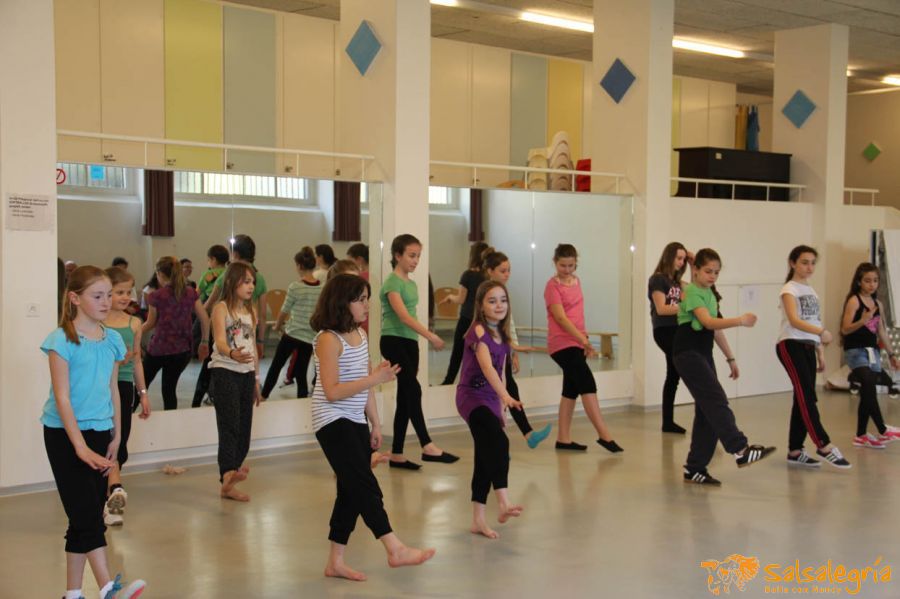 salsalegria-kids-abschluss-2013-April-web-002.jpg