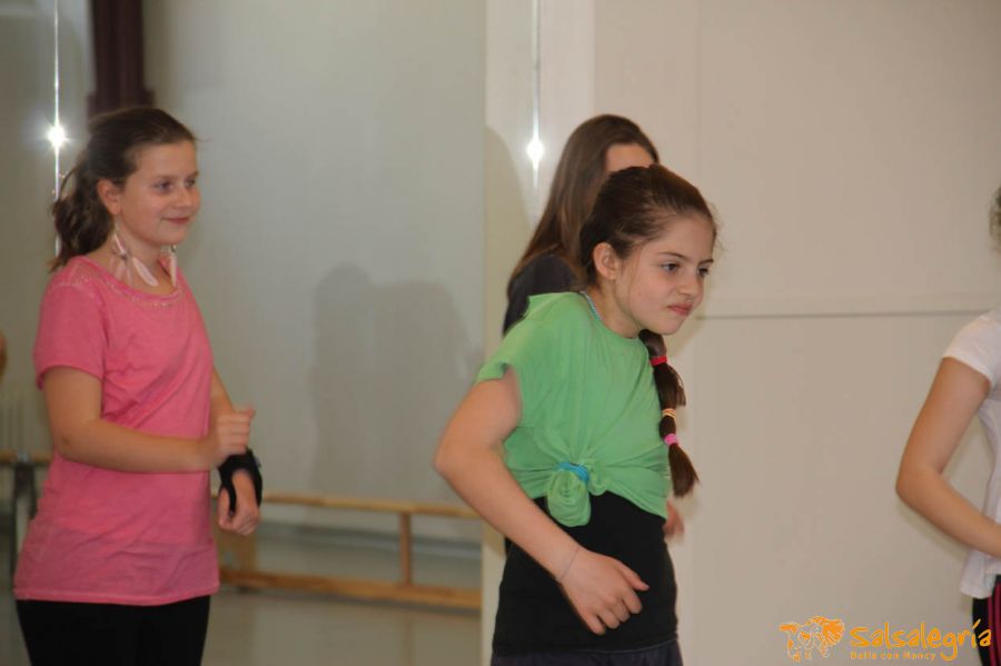 salsalegria-kids-abschluss-2013-April-web-009.jpg