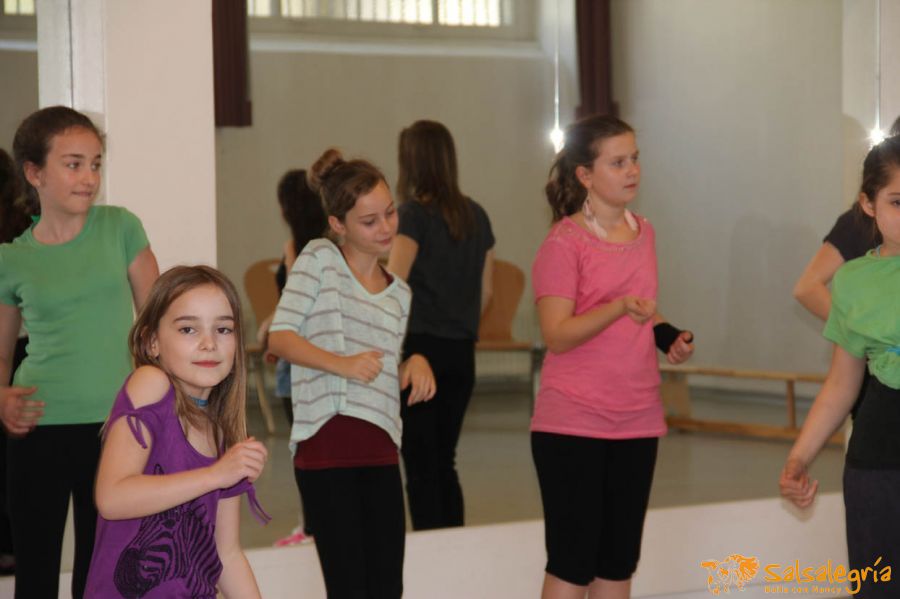 salsalegria-kids-abschluss-2013-April-web-010.jpg