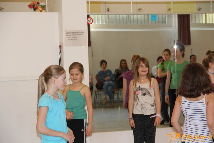 salsalegria-kids-abschluss-2013-April-web-013.jpg