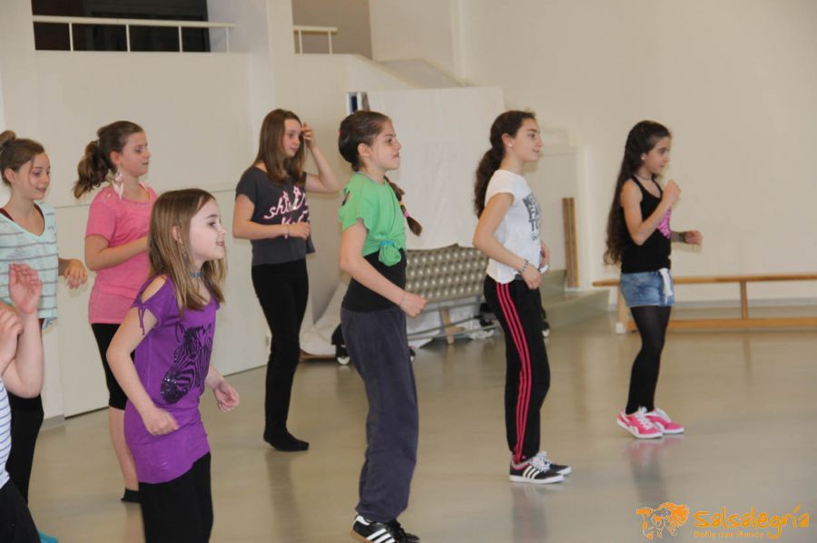 salsalegria-kids-abschluss-2013-April-web-021.jpg