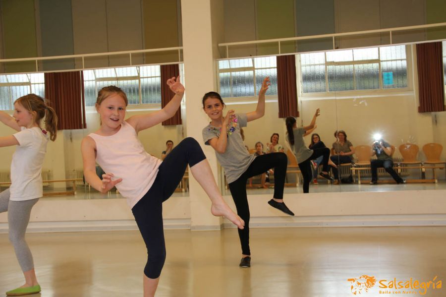 Salsalegria-Kids-April15-057.jpg