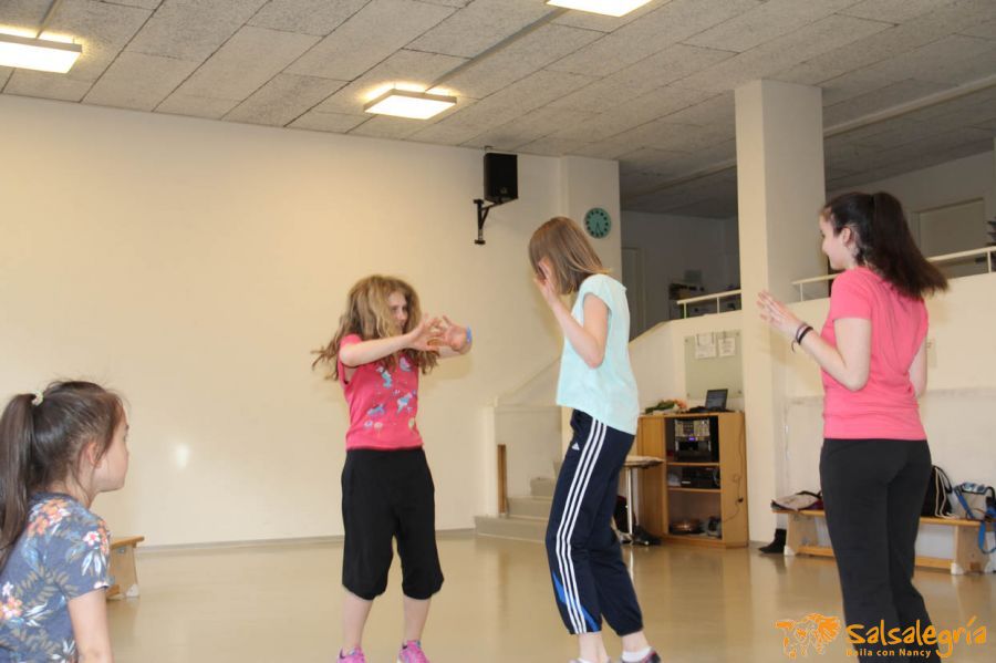 Salsalegria-Kids-April15-063.jpg