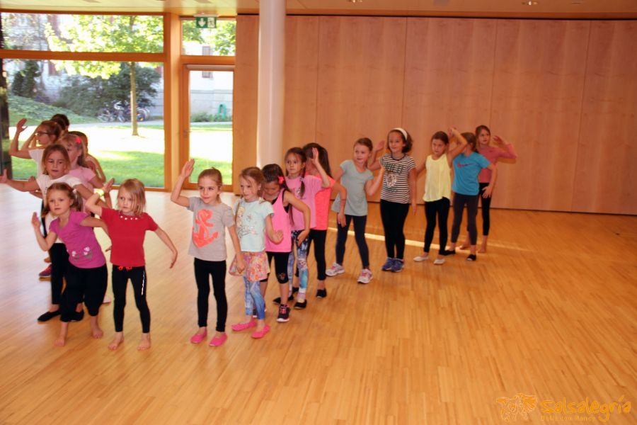 Salsalegria-Kids-and-Teens-Oktober-2016-085.jpg