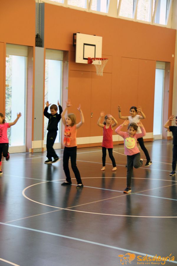 Salsalegria-Schule-Balgrist-April-2017-013.jpg
