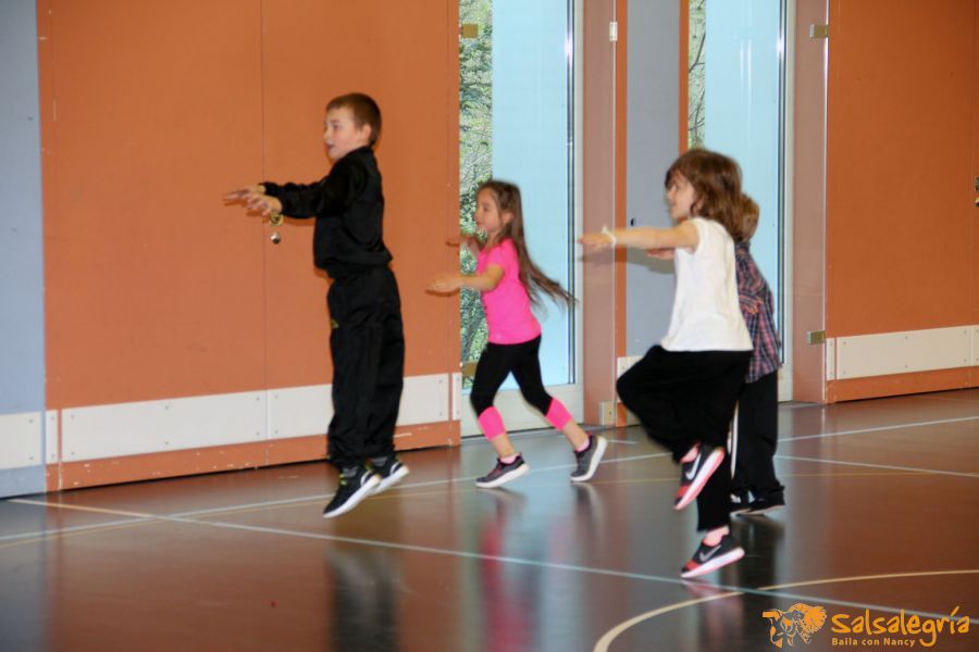 Salsalegria-Schule-Balgrist-April-2017-019.jpg