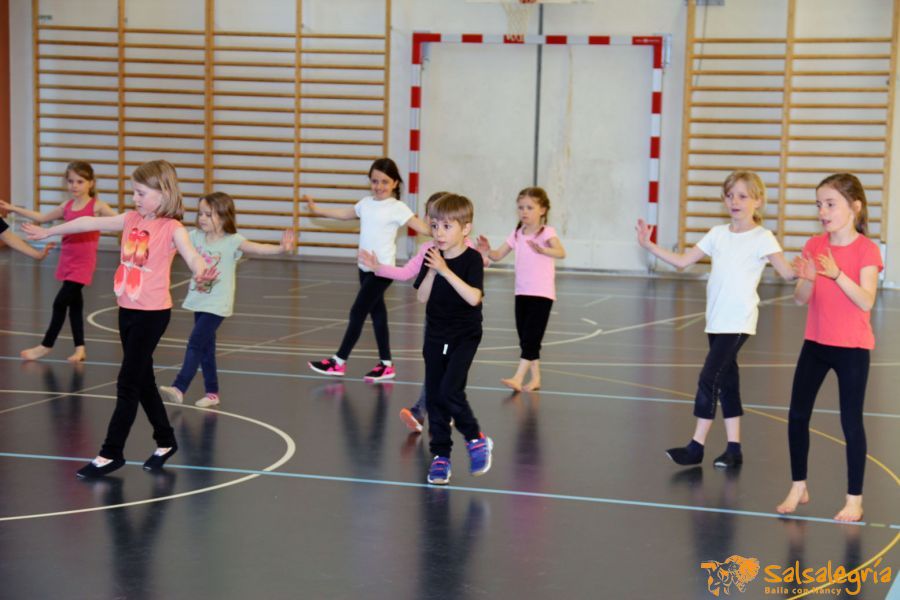 Salsalegria-Schule-Balgrist-April-2017-026.jpg