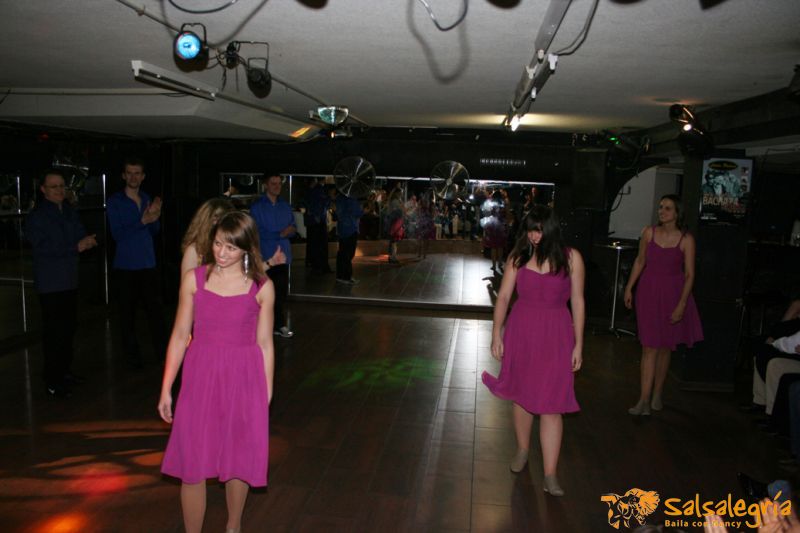 salsalegria-danceteam-zouk-show-zouk-night-03-2010-002.jpg