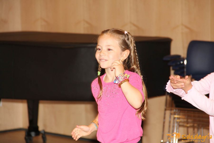 Sommerfest-Alterszentrum-Hottingen-Zumba-Salsa-web-028.jpg
