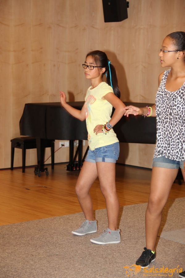 Sommerfest-Alterszentrum-Hottingen-Zumba-Salsa-web-128.jpg