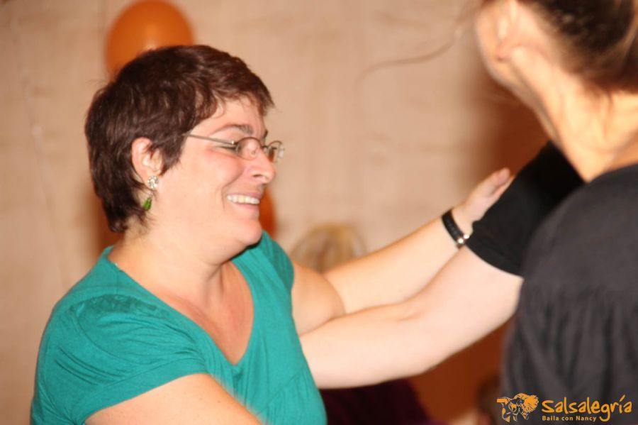 Sommerfest-Alterszentrum-Hottingen-Zumba-Salsa-web-260.jpg