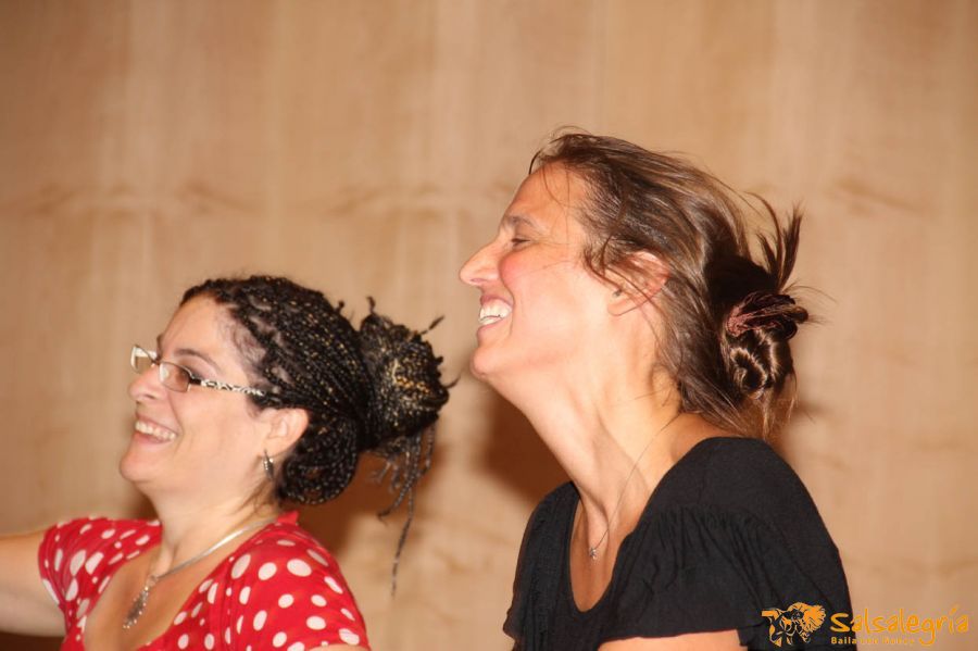 Sommerfest-Alterszentrum-Hottingen-Zumba-Salsa-web-308.jpg