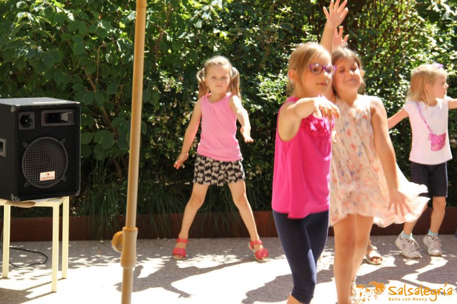 Salsalegria-Kinder-Tanzen-Zumba-Kids-August-2016-Sommerfest-Hottingen-010.jpg