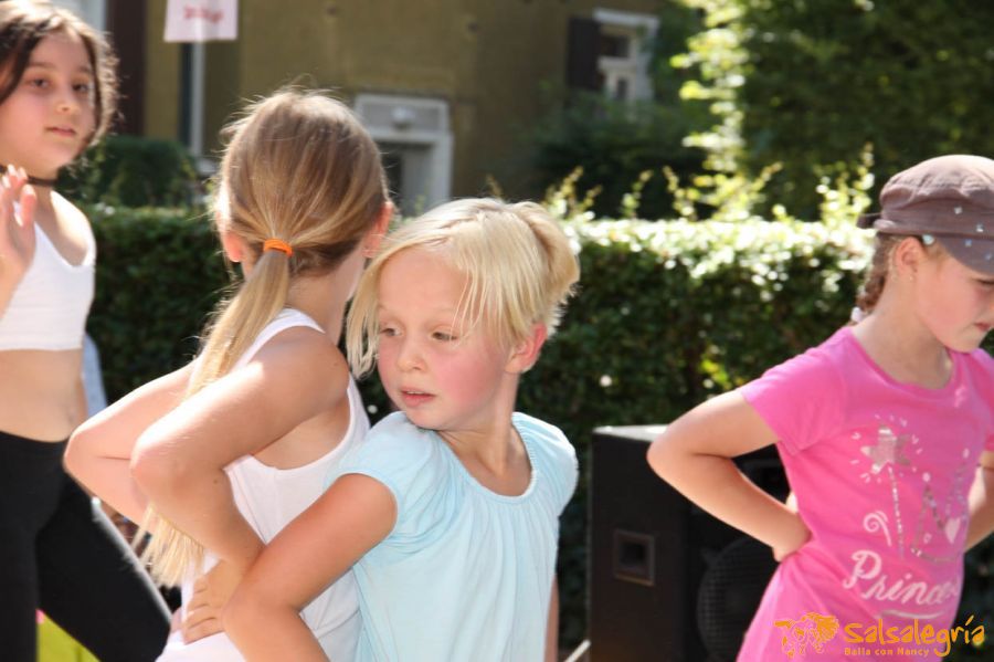 Salsalegria-Kinder-Tanzen-Zumba-Kids-August-2016-Sommerfest-Hottingen-027.jpg