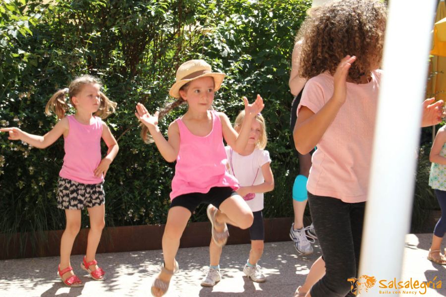 Salsalegria-Kinder-Tanzen-Zumba-Kids-August-2016-Sommerfest-Hottingen-033.jpg