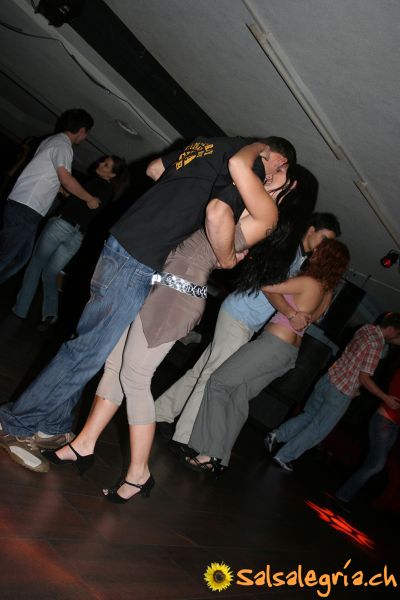 Salsalegria_Zouk_Night_Nov_2008_06.jpg