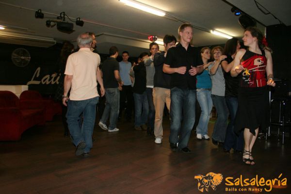 Salsalegria_Zouk_Night_April_2009_001.jpg
