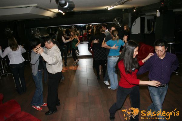 Salsalegria_Zouk_Night_April_2009_015.jpg
