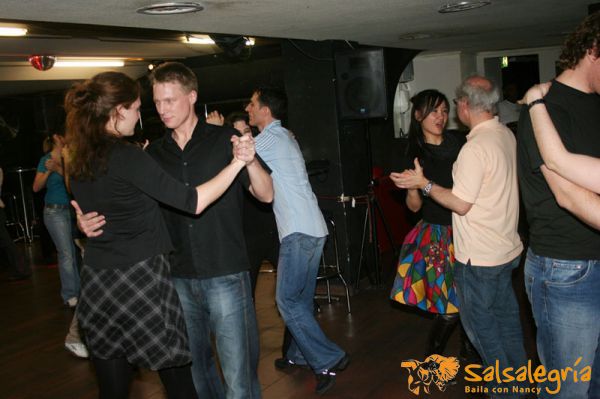Salsalegria_Zouk_Night_April_2009_018.jpg