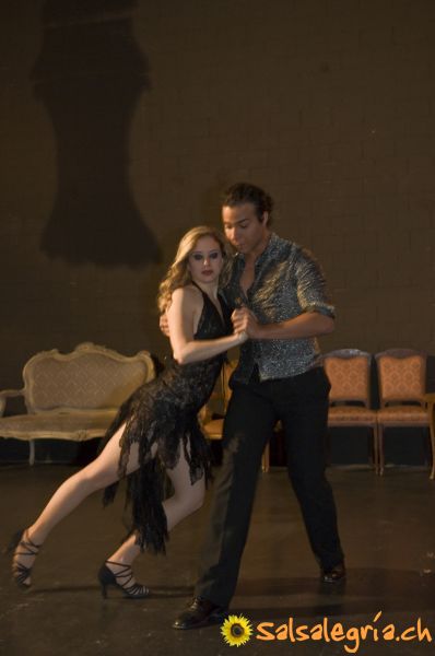 Salsalegria_Nancy_Zouk_Show_Pics_Nov_08_21.jpg