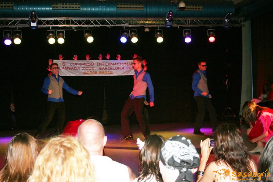 danceteam-salsalegria-zouk-show-bcn-2010-003-web.jpg
