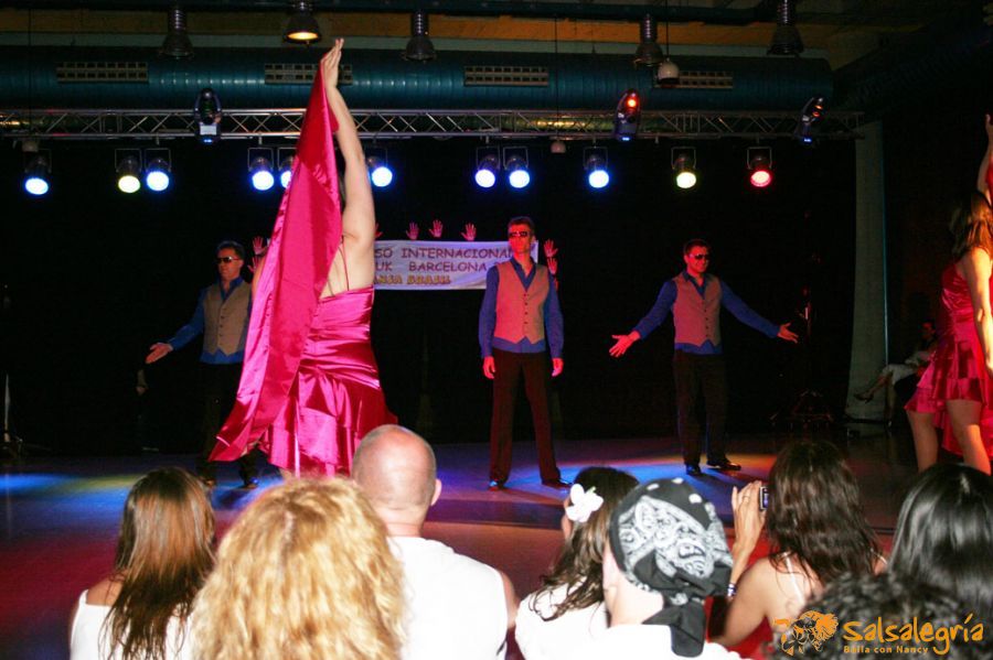 danceteam-salsalegria-zouk-show-bcn-2010-006-web.jpg